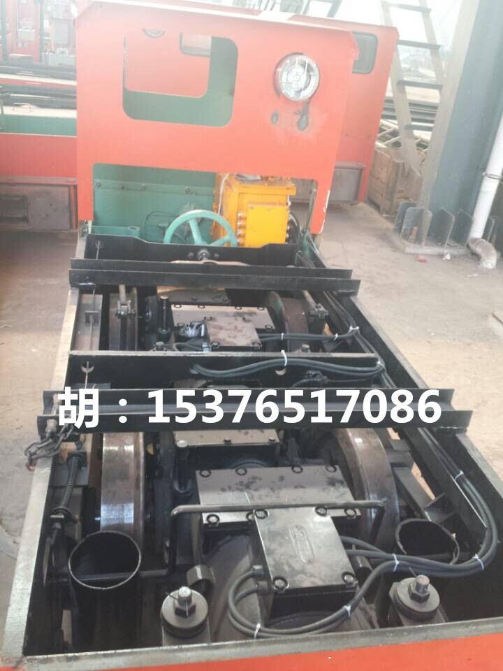 老品牌5吨电瓶车价格,5吨电瓶车厂家 安全稳定5吨电瓶车 山西600轨距电瓶车,电瓶车蓄电池厂家直销 5吨电瓶车价格,5吨电瓶车厂家,电机车参数,矿用电瓶车价格,隔爆电瓶车厂家直销,特殊型电瓶车,电瓶车配件,电瓶车蓄电池 你还在为找不到合适的厂家而盲目吗?你还在在网络上毫无信心的找厂家吗?别再漫无目的了,来我们大力看看吧,绝对不会让你后悔的。 5吨电瓶车厂家我公司专业供应矿用蓄电池隔爆电瓶车,900轨距电机车,专业经营工矿电瓶车及配套设备、机车配件等,主要产品有CJY1.